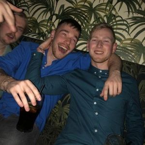 Meet your Posher, Scott